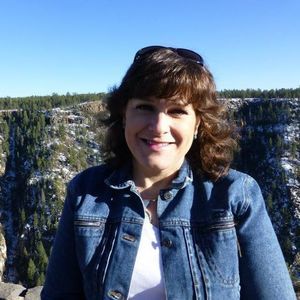 Meet your Posher, Teresa